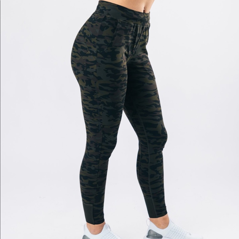 Alphalete Pro Elite Joggers